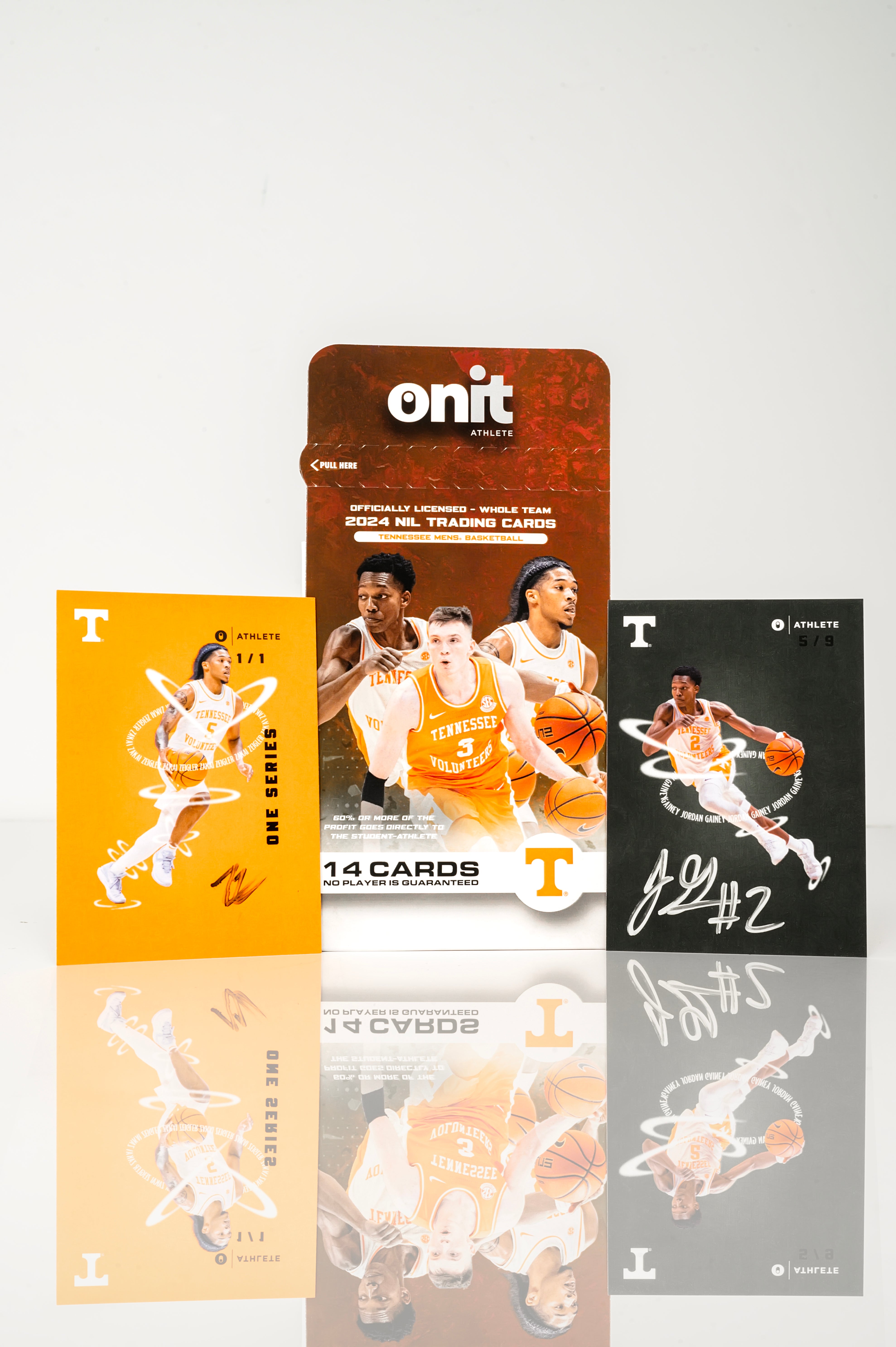 University of Tennessee® NIL Men's Basketball - 2023-24 Signature Trading Cards - Single Pack